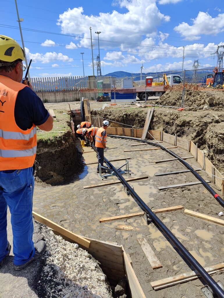 Attività di posa cavi AT