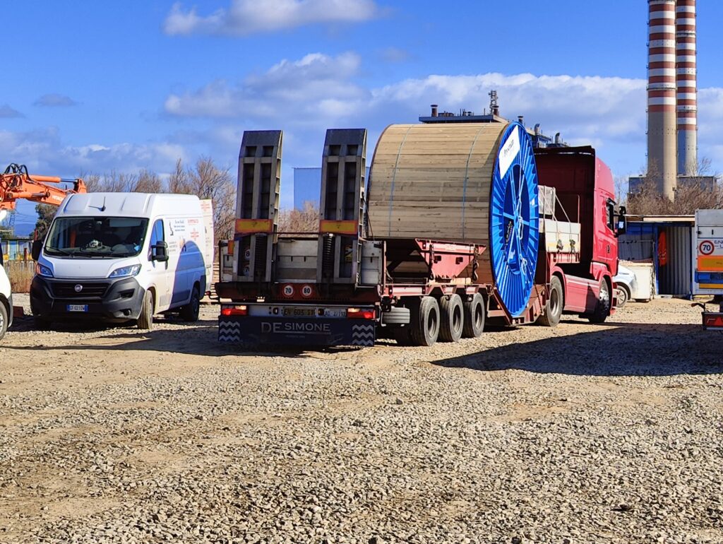 Attività di Carico e movimentazione bobine cavo AT