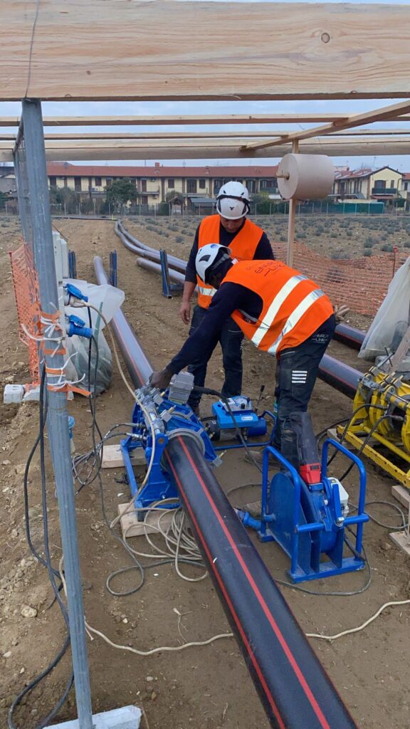 Attività di saldatura tubazioni PEAD