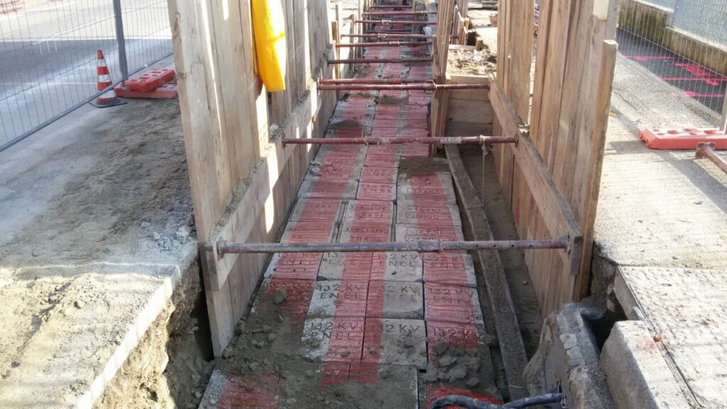 Posa in opera di plotte di protezione Buca giunti AT