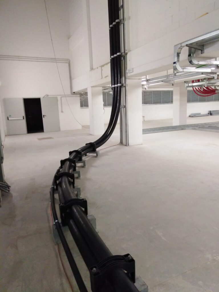 Terna Brugg Torino CP Arbarello - Staffaggio cavo 220 kV in cabina sotterranea